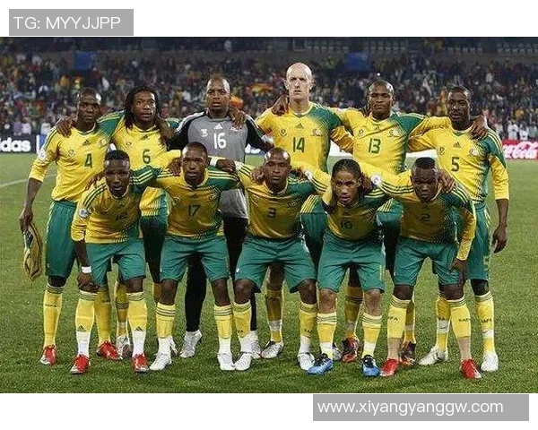 外国足球明星意外走光瞬间曝光引发热议网友纷纷热议其时尚与尴尬并存